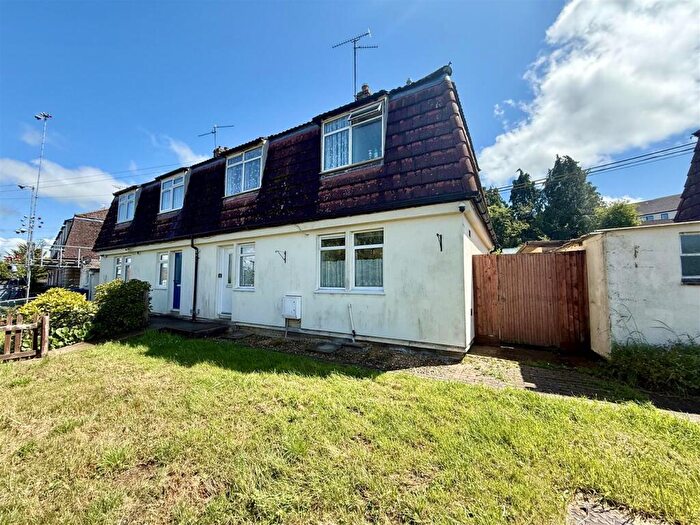 3 Bedroom Semi-Detached House For Sale In Hobbes Close, Malmesbury, SN16