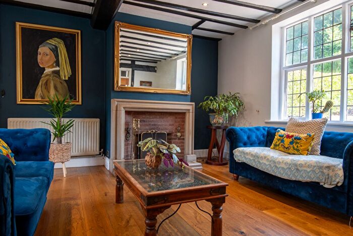 4 Bedroom Detached House For Sale In Mucklow Hill, Halesowen, B62