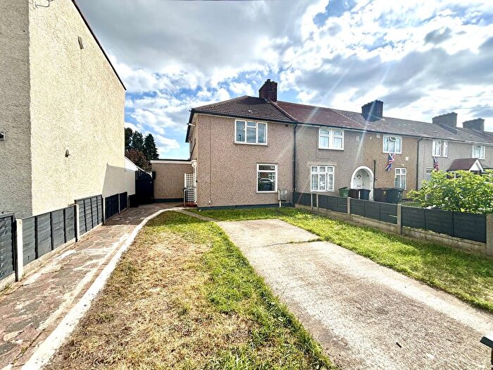 3 Bedroom End Terrace House To Rent In Holgate Road, Dagenham, RM10