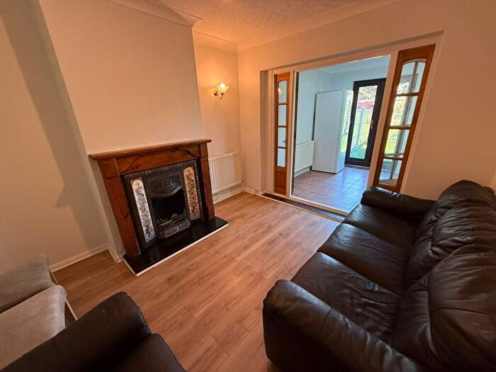 4 Bedroom Terraced House To Rent In Amery Gardens, Romford, RM2