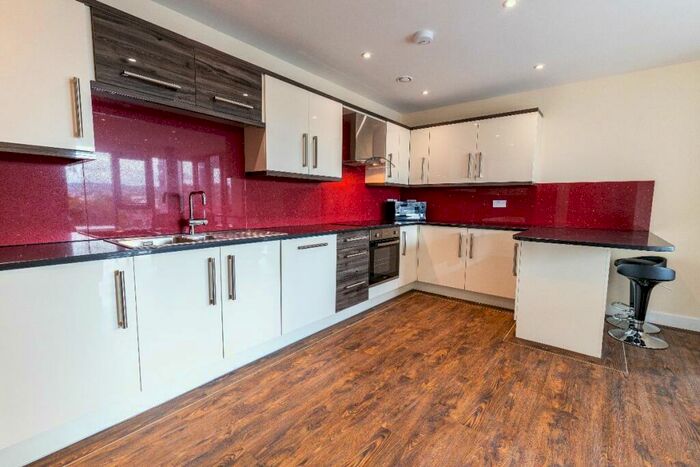 2 Bedroom Apartment To Rent In Ecco, S11