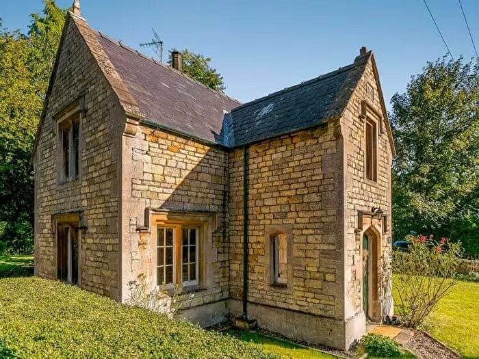 2 Bedroom Cottage To Rent In Church End, Leadenham, LN5