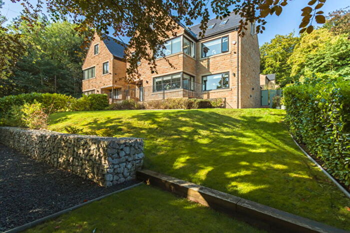 5 Bedroom Detached House For Sale In Broadacres, Oldham, OL4