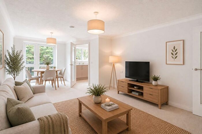 1 Bedroom Flat For Sale In Marlborough Lodge, Green Road, OX5