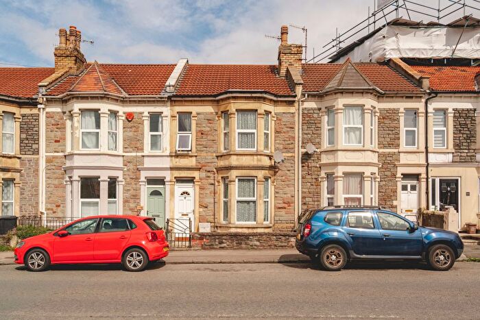 3 Bedroom Terraced House For Sale In St. Johns Lane, Bedminster, Bristol, BS3