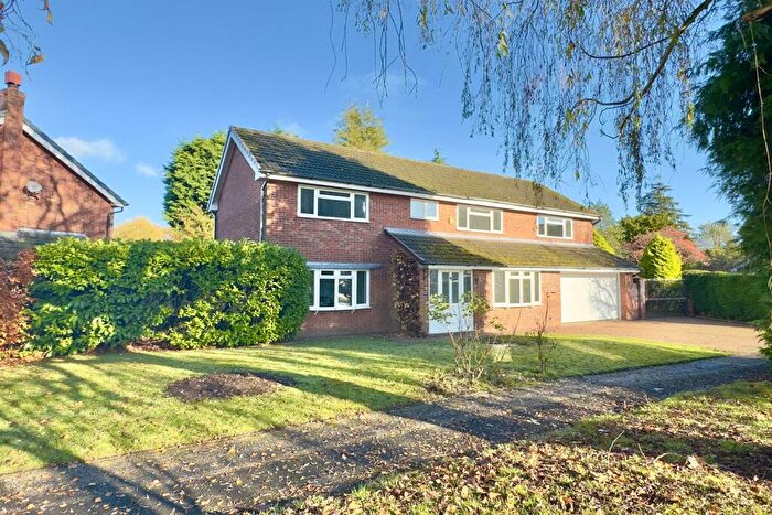 5 Bedroom Detached House For Sale In Woolley Avenue, Poynton, SK12