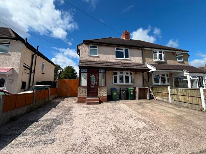 3 Bedroom Property To Rent In Stuart Road, Rowley Regis, B65