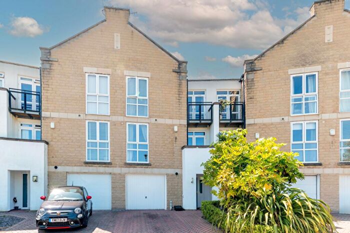 4 Bedroom Terraced House For Sale In Alexandra Gardens, Brincliffe, S11