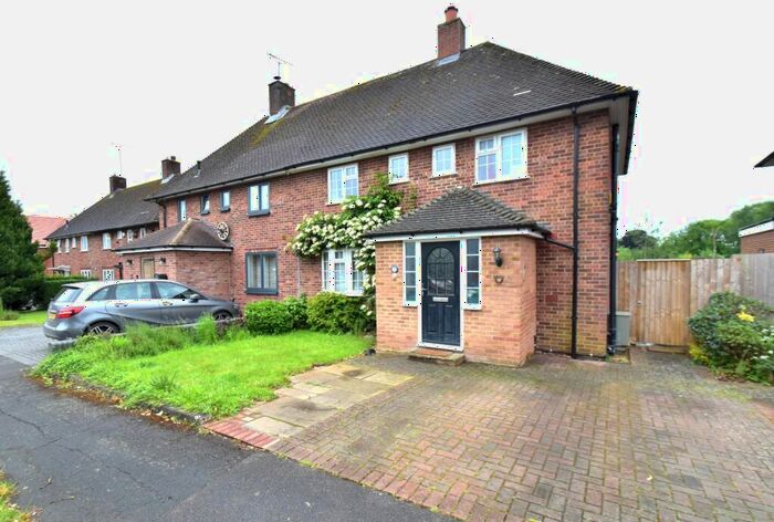 4 Bedroom Semi-Detached House To Rent In Fullers Close, Chesham, HP5