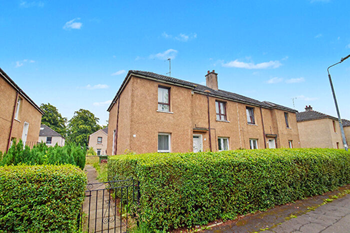 2 Bedroom Apartment For Sale In Skipness Drive, Drumoyne, Glasgow, G51