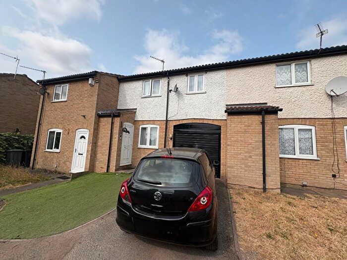 2 Bedroom Property To Rent In Beeston, Nottingham, NG9