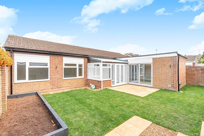 3 Bedroom Detached Bungalow For Sale In Goswell End Road, Harlington, LU5