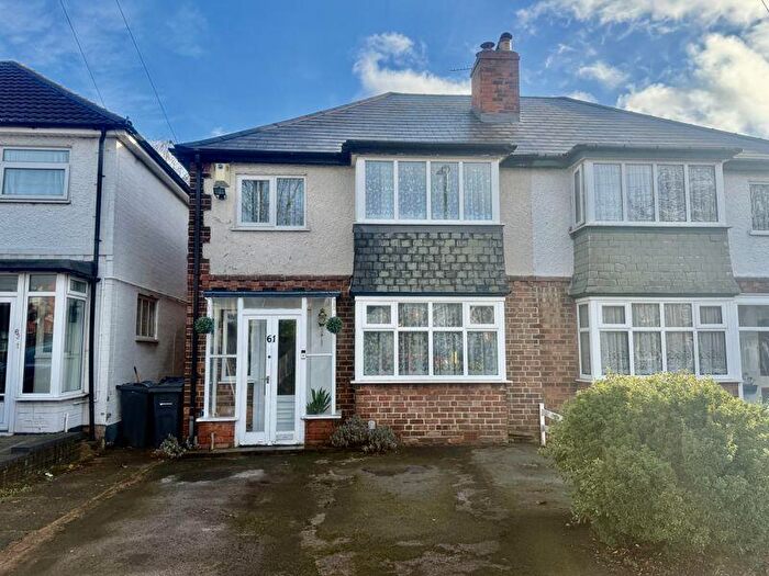 3 Bedroom Semi-Detached House For Sale In Bleak Hill Road, Birmingham, B23