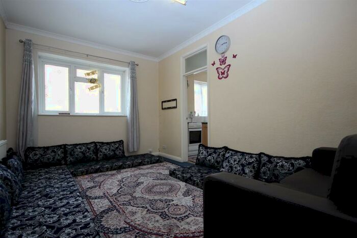 2 Bedroom Flat To Rent In Goodson Road, Harlesden, NW10