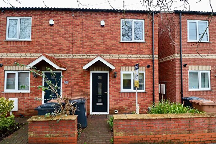 2 Bedroom End Of Terrace House For Sale In Queen Elizabeth Road, Lincoln, LN1