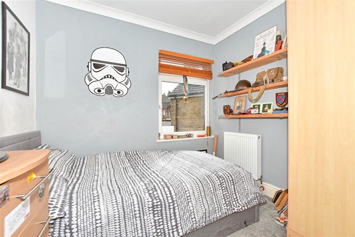 2 Bedroom End Of Terrace House For Sale In Minnis Lane, River, Dover, Kent, CT17