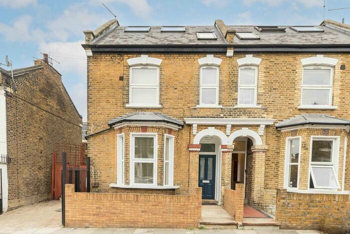 2 Bedroom Flat To Rent In Milton Road, London, W3