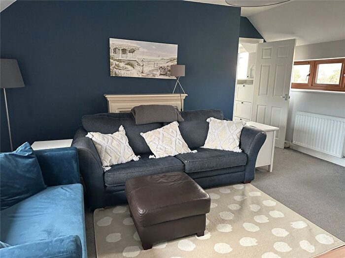 2 Bedroom Flat To Rent In Haydon, Taunton, Somerset, TA3