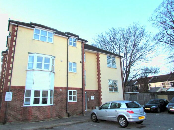 1 Bedroom Flat To Rent In Strawberry Green, Portsmouth, PO2