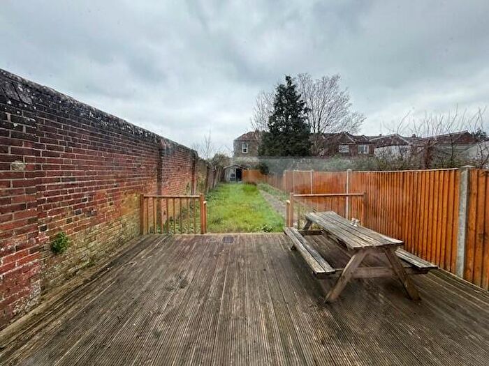 1 Bedroom House To Rent In Room, Lodge Road, Southampton, SO14