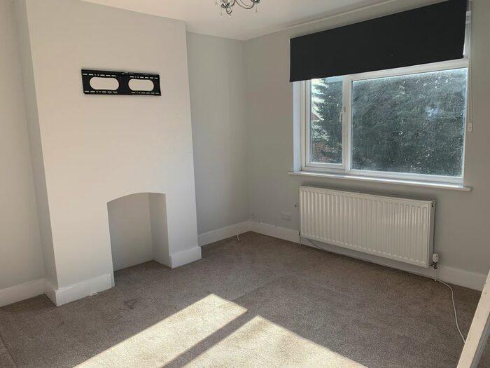 1 Bedroom Flat To Rent In Peel Road, Wealdstone, Harrow, HA3