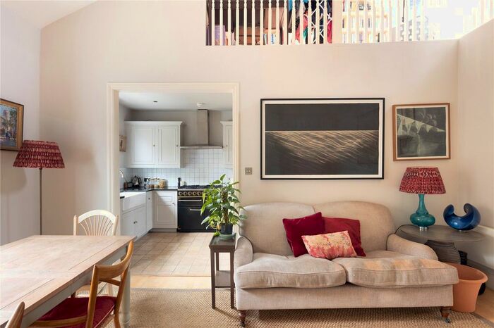 3 Bedroom Flat To Rent In Cambridge Gardens, North Kensington, W10