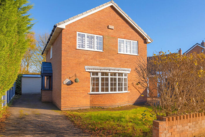 4 Bedroom Detached House For Sale In First Avenue, Clifton, PR4