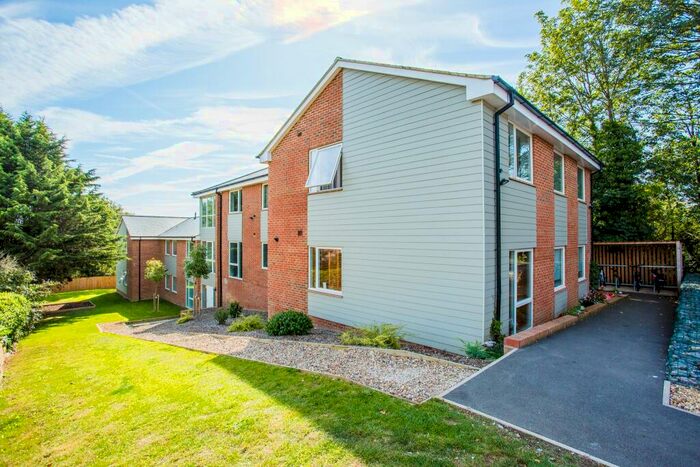 2 Bedroom Apartment To Rent In Moreton Road, Buckingham, MK18