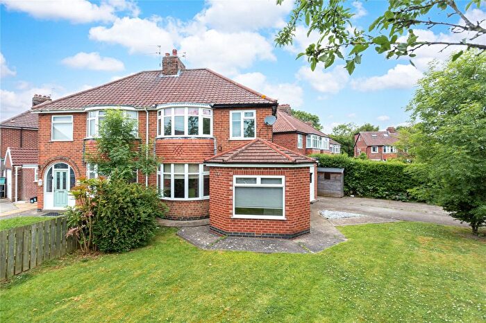 3 Bedroom Semi Detached House For Sale In Nevinson Grove, York, North Yorkshire, YO10