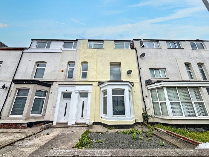 6 Bedroom Terraced House For Sale In Shaftesbury Street, Stockton-On-Tees, TS18