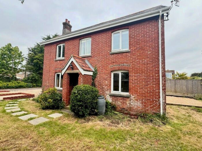 2 Bedroom Detached House To Rent In Bure Homage Lane, Christchurch, Dorset, BH23