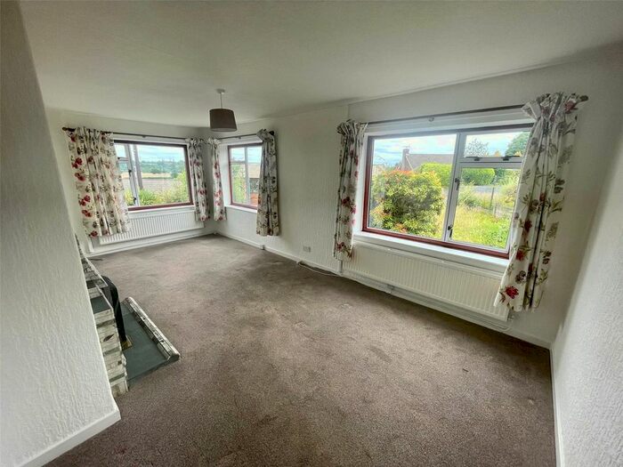 2 Bedroom Bungalow For Sale In Hunters Hill, Weaverham, Northwich, Cheshire, CW8