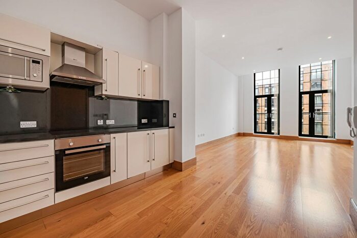 2 Bedroom Flat For Sale In Scarbrook Road, Croydon, CR0