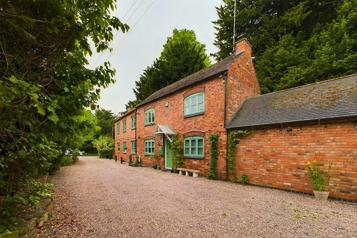 5 Bedroom Cottage For Sale In Church Lane, Austrey, CV9