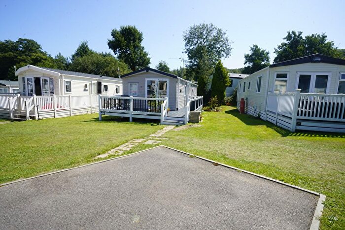 2 Bedroom Mobile/park Home For Sale In Ivyhouse Lane, Hastings, TN35