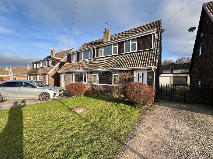 3 Bedroom Semi-Detached House To Rent In Katrina Grove, Featherstone, WF7