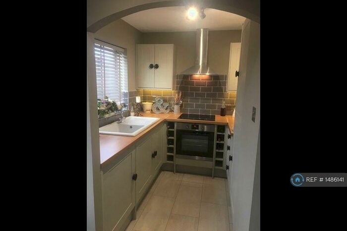 1 Bedroom Flat To Rent In Sandridge, St, Albans Herts, AL4