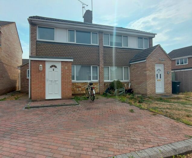 3 Bedroom Property To Rent In Douglas Court, Kettering, NN15