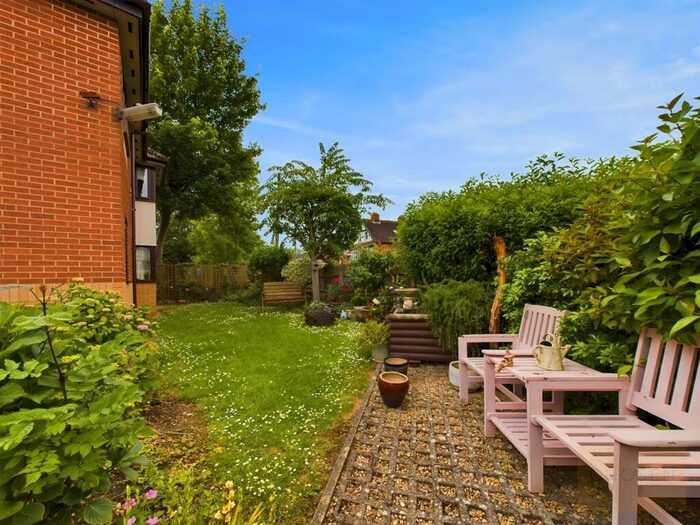 2 Bedroom Retirement Property For Sale In Priory Court, Albemarle Road, Churchdown, Gloucester, GL3
