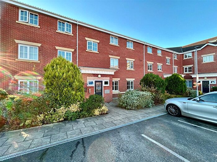2 Bedroom Flat For Sale In Brampton Drive, Bamber Bridge, Preston, Lancashire, PR5