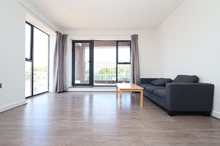 1 Bedroom Flat To Rent In Butchers Road, London, E16