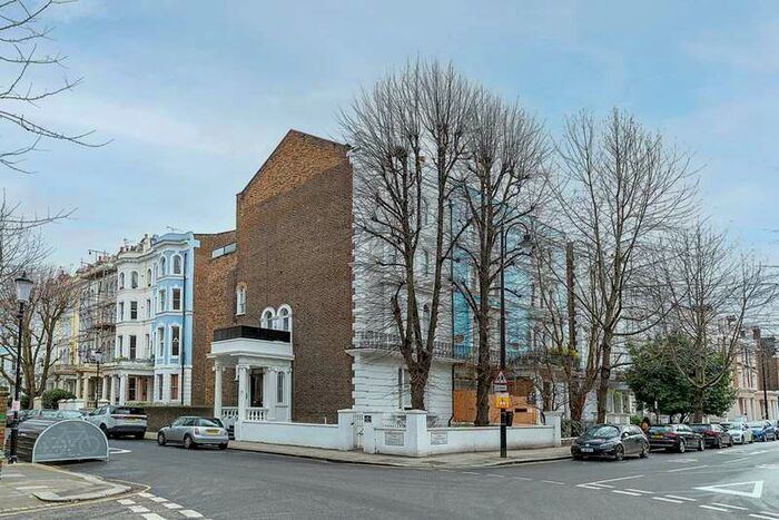 Flat To Rent In Colville Road, Notting Hill, W11