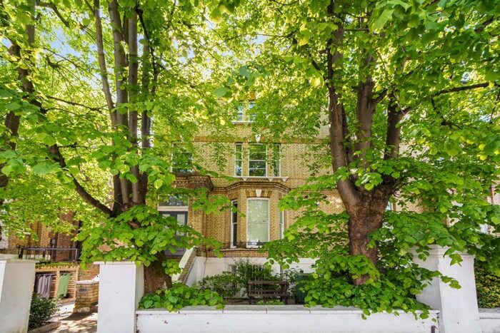 2 Bedroom Flat To Rent In King Henrys Road Belsize Park, NW3