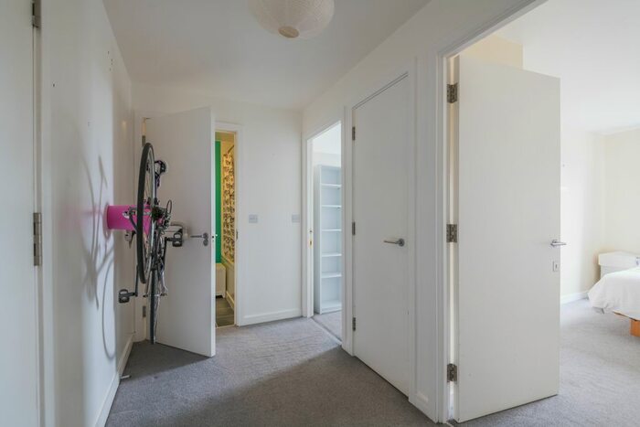 2 Bedroom Flat To Rent In Perry Vale, Forest Hill, London, SE23