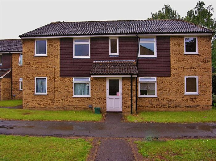2 Bedroom Flat To Rent In Elder Road, Bisley, Woking, GU24