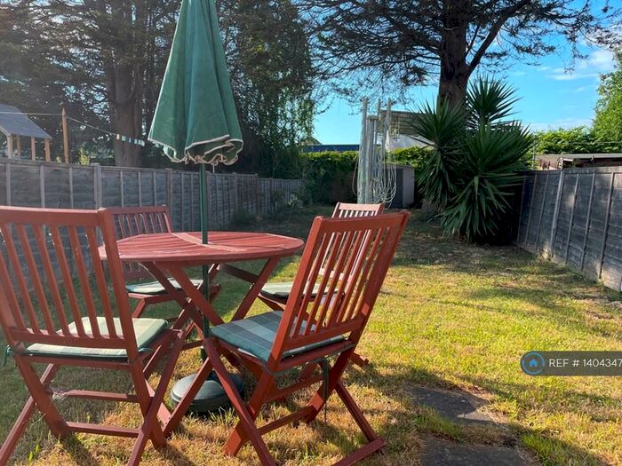 3 Bedroom Terraced House To Rent In Overton Road, London, E10