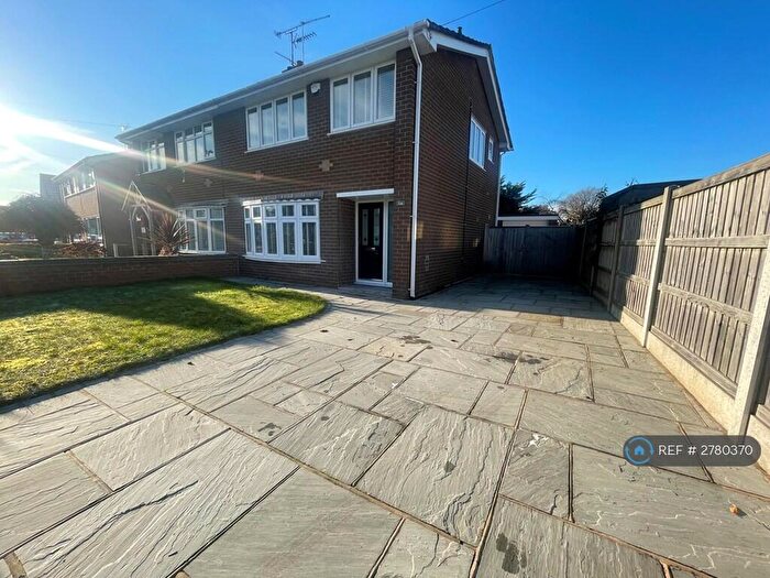 3 Bedroom Semi-Detached House To Rent In Cowper Close, Crewe, CW2