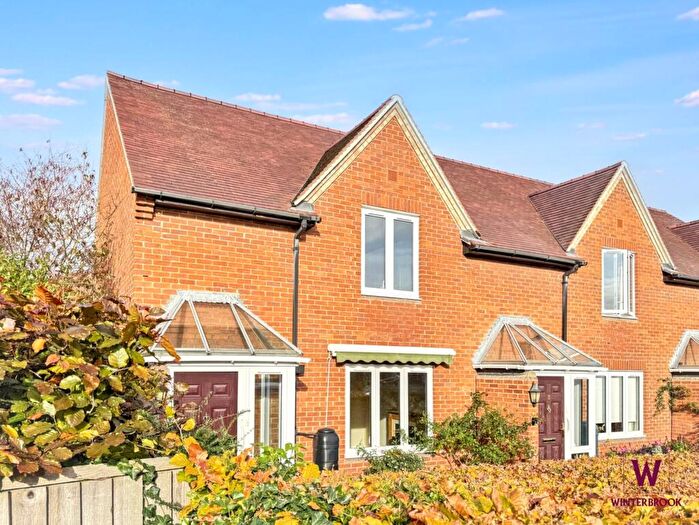 2 Bedroom House For Sale In St. Lucians Lane, Wallingford, OX10