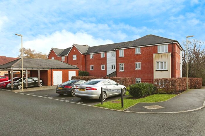 2 Bedroom Flat For Sale In Pandora Close, Locks Heath, Southampton, Hampshire, SO31