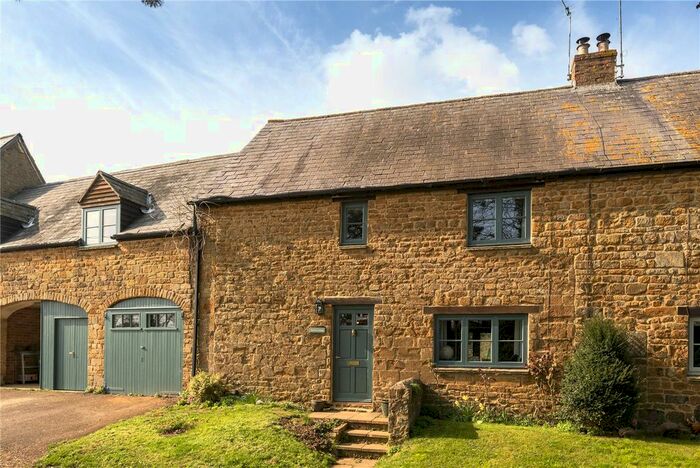 3 Bedroom Terraced House For Sale In Milton, Banbury, Oxfordshire, OX15